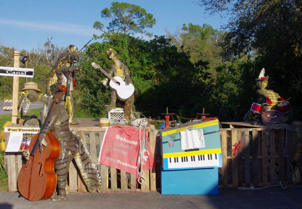 Gator decorations on stage.